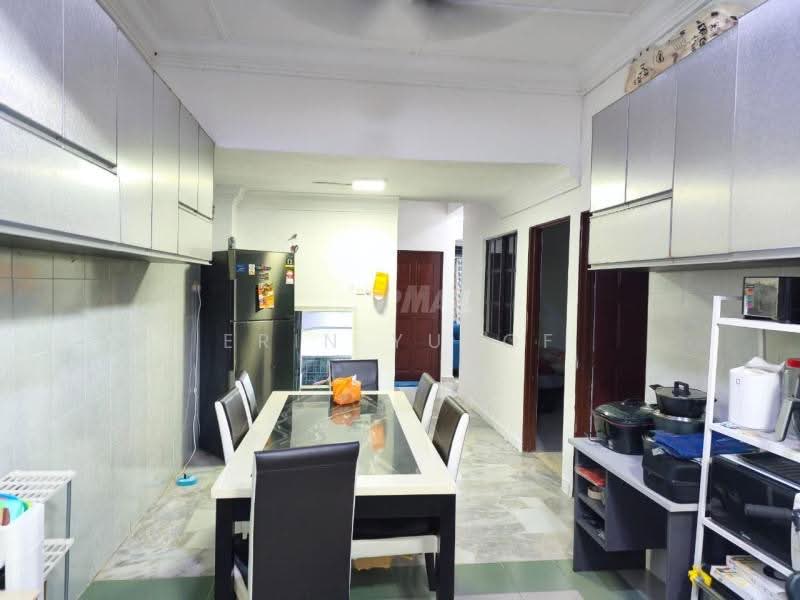 Terraced House for Rent in Taman Muhibbah (Kajang) - Erin Yusof - Kitchen - PropertyGuru.com.my