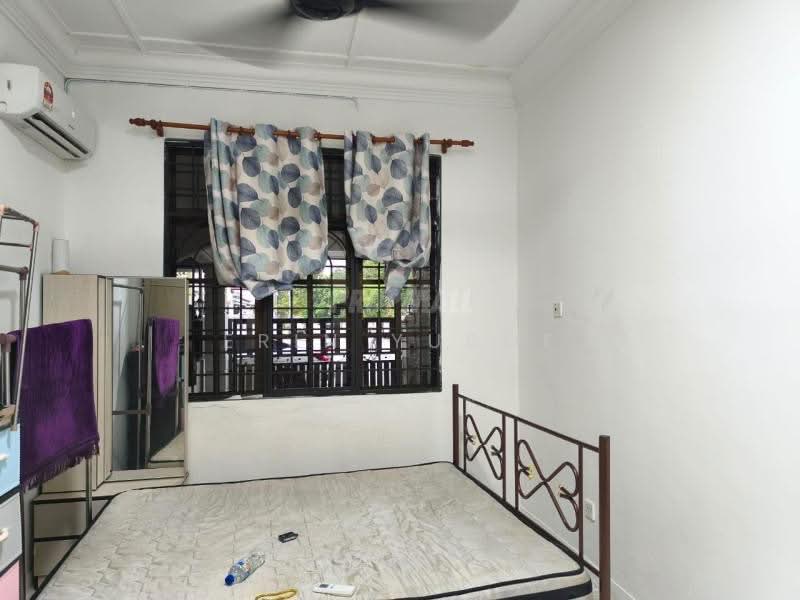 Terraced House for Rent in Taman Muhibbah (Kajang) - Erin Yusof - Bedroom - PropertyGuru.com.my
