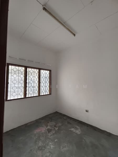 Rumah Teres 1 Tingkat untuk Dijual di Taman Rinting (Masai) - Eddie Tam - PropertyGuru.com.my