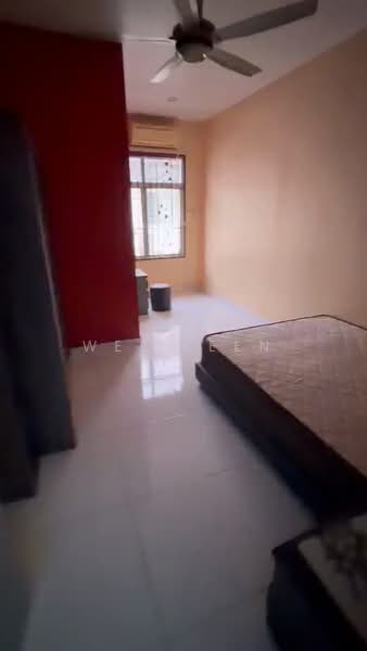 Terraced House for Rent in Bandar Springhill (Port Dickson) - Wei Keen - Bedroom - PropertyGuru.com.my