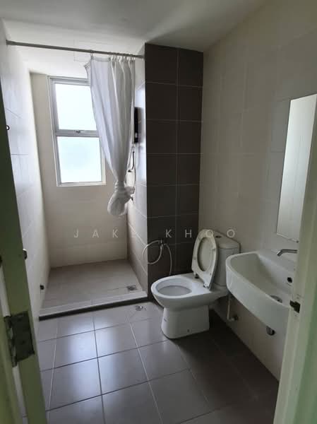 Kondominium untuk Disewa di Elit Heights @ Bayan City - Jake Khoo - Bathroom - PropertyGuru.com.my