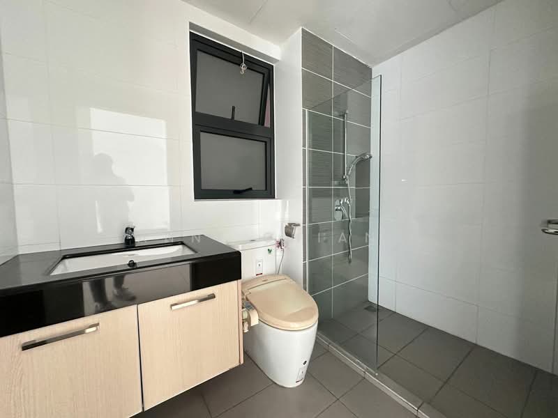 Apartment for Sale at Molek Pine 4 - Anne Chiang - Bathroom - PropertyGuru.com.my