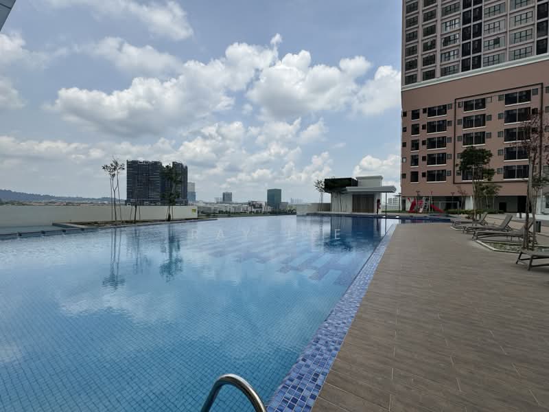 Servis Apartment untuk Dijual di EDUSENTRAL - Ray Lee - Pool - PropertyGuru.com.my