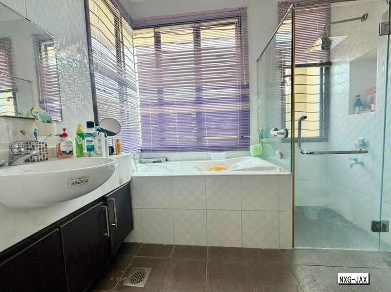 Bungalow for Sale in Aman Perdana (Kapar) - Daniel Kok - Bathroom - PropertyGuru.com.my
