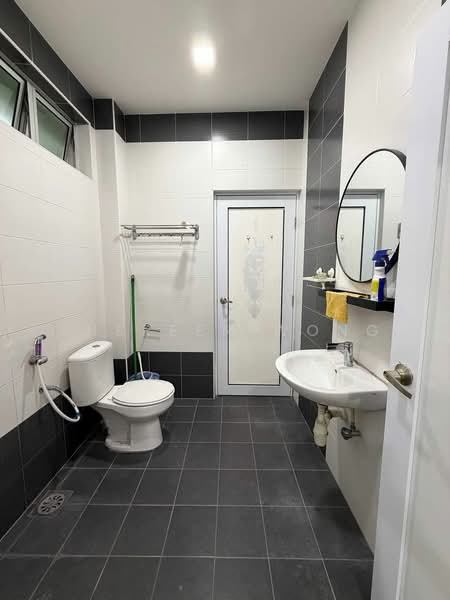 2-storey Terraced House for Rent in Taman Pelangi Indah (Ulu Tiram) - Shereen Wong - Bathroom - PropertyGuru.com.my