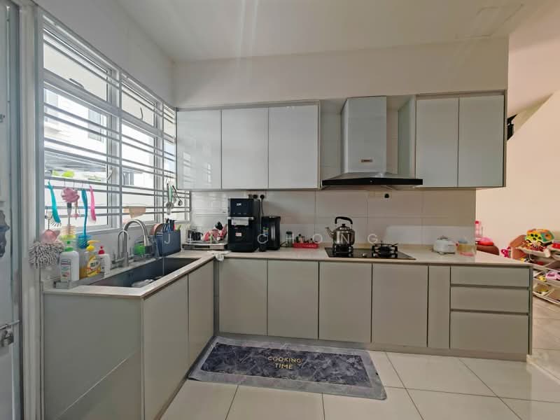 Rumah Kluster untuk Dijual di Setia Tropika (Johor Bahru) - Jin Chong - Kitchen - PropertyGuru.com.my