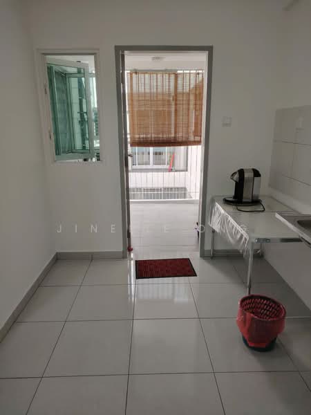 Kondominium untuk Disewa di Fairview Residence - Jinelle Ong - Kitchen - PropertyGuru.com.my