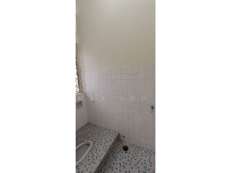 Rumah Teres 1 Tingkat untuk Dijual di Johor Bahru (Johor) - Max Loh - Bathroom - PropertyGuru.com.my