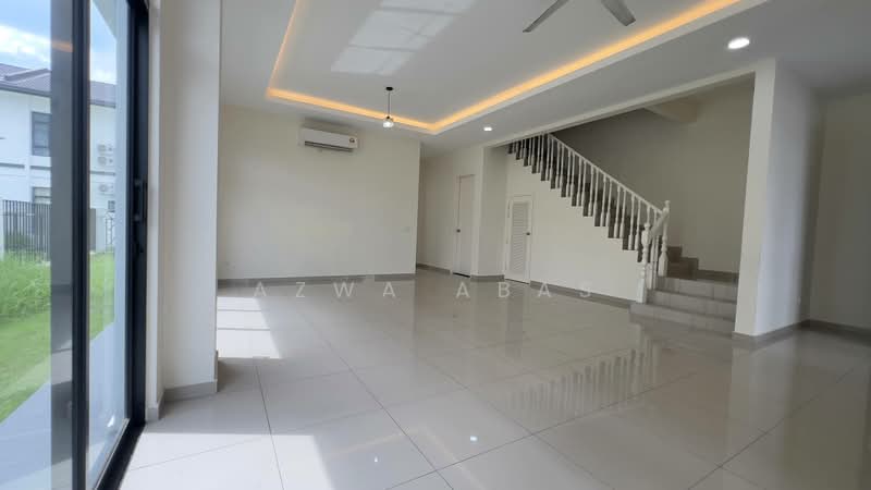 Rumah Berkembar untuk Dijual di Puncak Alam (Selangor) - Azwa Abas - Living Room - PropertyGuru.com.my