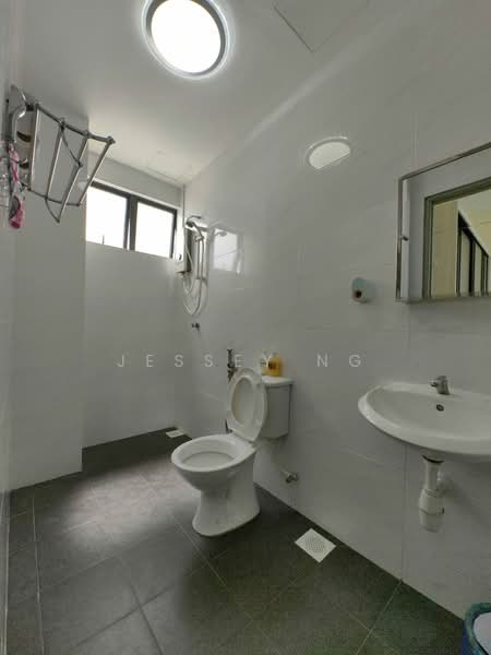 Apartment for Sale at Casa Kayangan - Jessey Ng - Bathroom - PropertyGuru.com.my