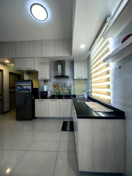 Apartment for Sale at Casa Kayangan - Jessey Ng - Kitchen - PropertyGuru.com.my