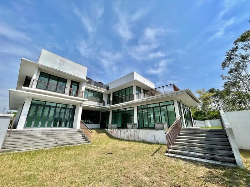Bungalow for Sale in Bukit Jelutong (Shah Alam) - Hazwan Hilmi - Exterior - PropertyGuru.com.my