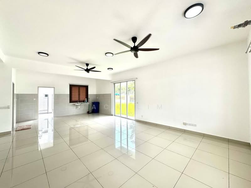 Rumah Teres 2 Tingkat untuk Disewa di Telok Panglima Garang (Selangor) - Jack Lim - Living Room - PropertyGuru.com.my