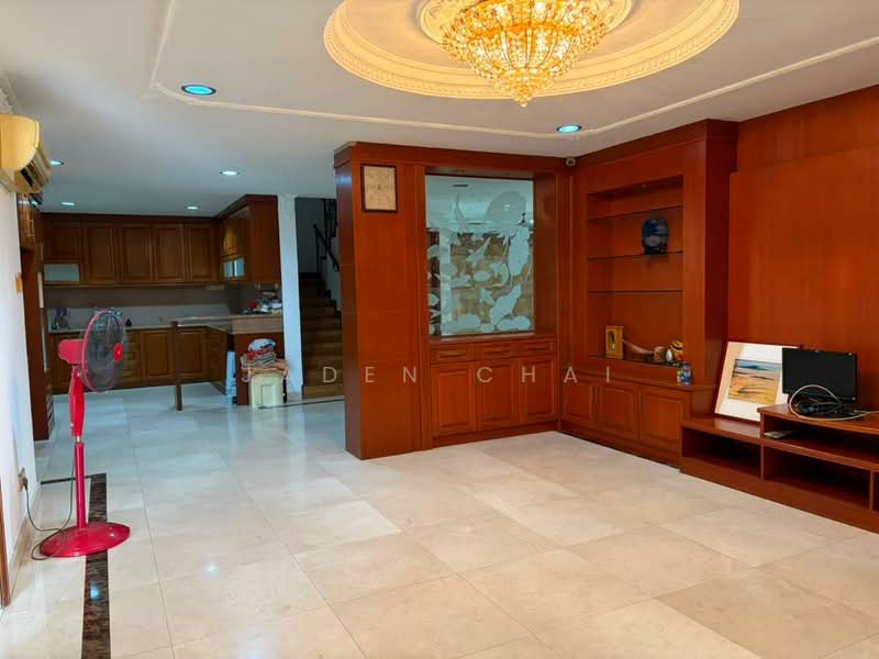 Rumah Teres 2 Tingkat untuk Dijual di Taman Melawati (Ulu Kelang) - Jaden Chai - Living Room - PropertyGuru.com.my