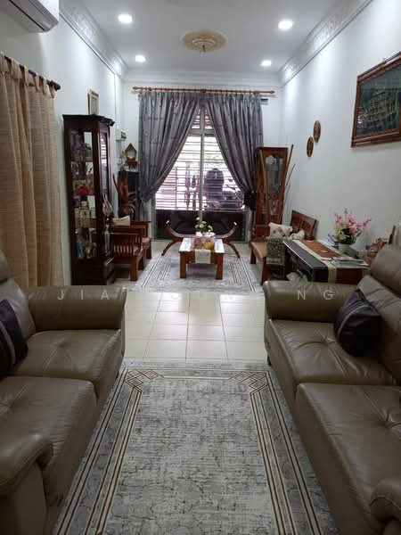 1-storey Terraced House for Sale in Johor Bahru (Johor) - JIA SOONG NG - Living Room - PropertyGuru.com.my