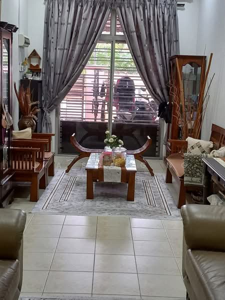 1-storey Terraced House for Sale in Johor Bahru (Johor) - JIA SOONG NG - Living Room - PropertyGuru.com.my
