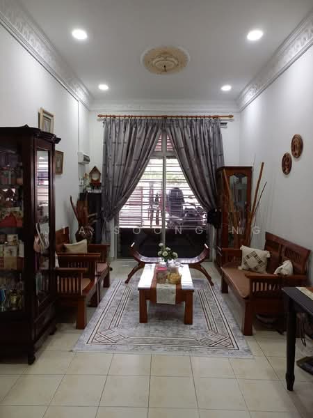 1-storey Terraced House for Sale in Johor Bahru (Johor) - JIA SOONG NG - Living Room - PropertyGuru.com.my
