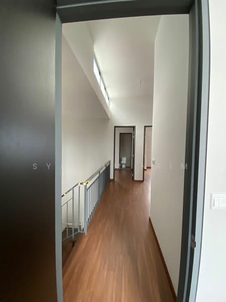 Rumah Teres untuk Dijual di Kajang East (Semenyih) - Syahrim Naim - Corridor - PropertyGuru.com.my