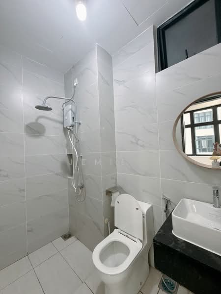 Servis Apartment untuk Disewa di Space Residency - Jemie . - Bathroom - PropertyGuru.com.my