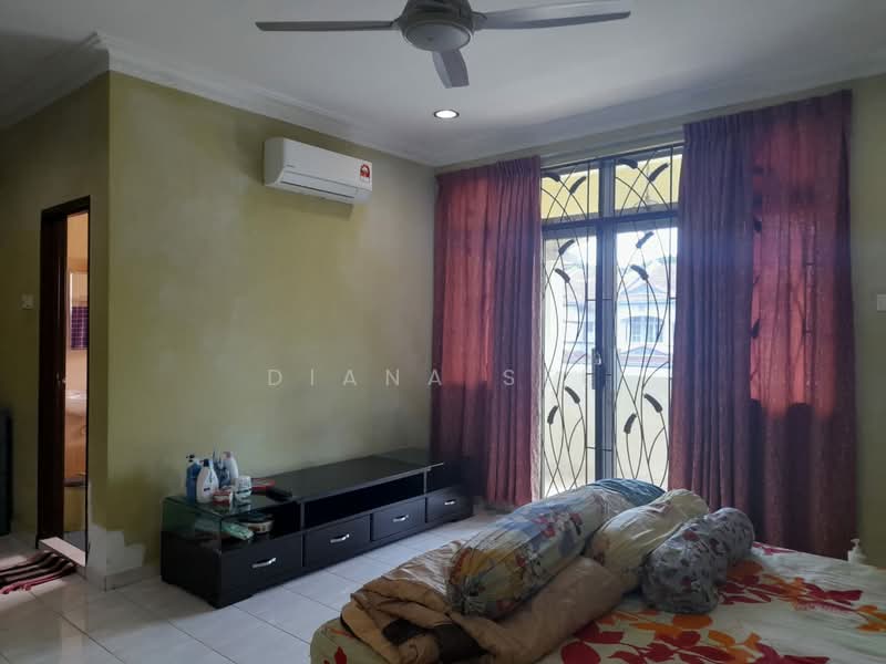 Rumah Teres 2 Tingkat untuk Dijual di Bandar Bukit Tinggi 2 (Klang) - Diana See - Bedroom - PropertyGuru.com.my