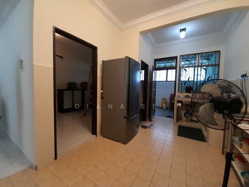 Rumah Teres 2 Tingkat untuk Dijual di Bandar Bukit Tinggi 2 (Klang) - Diana See - Kitchen - PropertyGuru.com.my