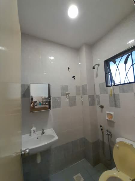 Rumah Teres 2 Tingkat untuk Dijual di Bandar Bukit Tinggi 2 (Klang) - Diana See - Bathroom - PropertyGuru.com.my