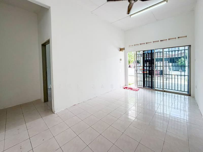 1-storey Terraced House for Sale in Taman Dato' Hormat (Telok Panglima Garang) - Azri Zabidin - PropertyGuru.com.my