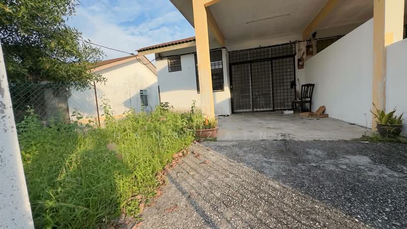 Rumah Teres untuk Dijual di Taman Politeknik (Telok Kemang) - Hana Zaini - Exterior - PropertyGuru.com.my