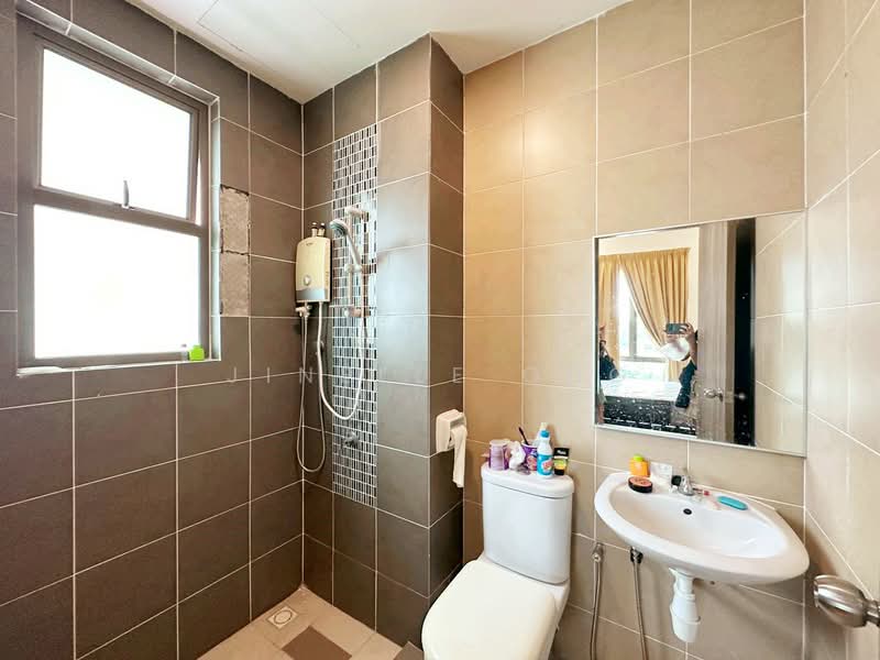 Condominium for Rent at Tree Sparina - Jinelle Ong - Bathroom - PropertyGuru.com.my