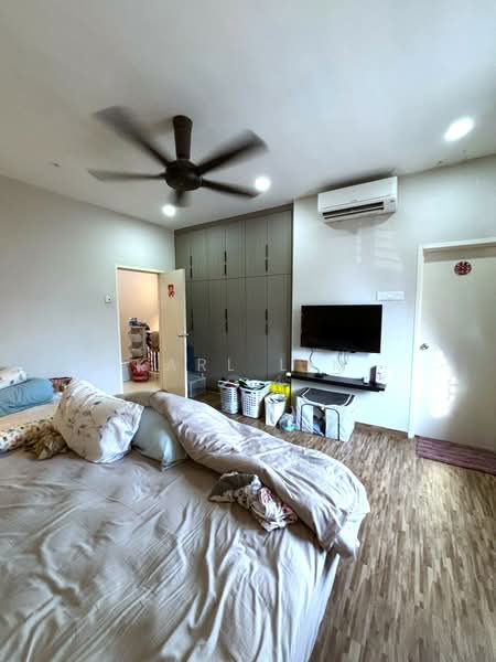 Rumah Teres 2 Tingkat untuk Dijual di Taman Sierra Perdana (Masai) - Karl Lim - Bedroom - PropertyGuru.com.my