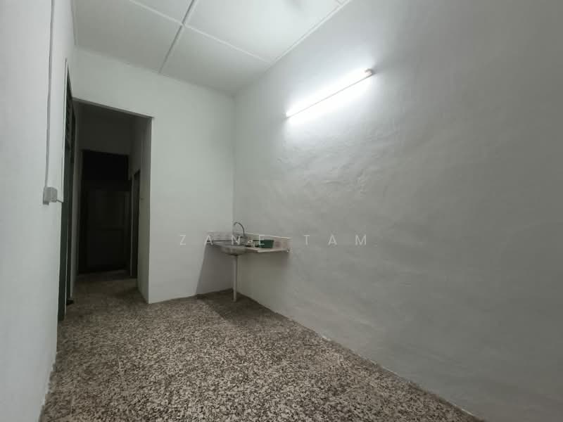 1-storey Terraced House for Rent in Taman Lip Sin (Sungai Dua) - Zane Tam - Interior - PropertyGuru.com.my