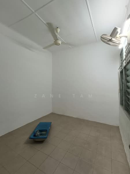1-storey Terraced House for Rent in Taman Lip Sin (Sungai Dua) - Zane Tam - Interior - PropertyGuru.com.my