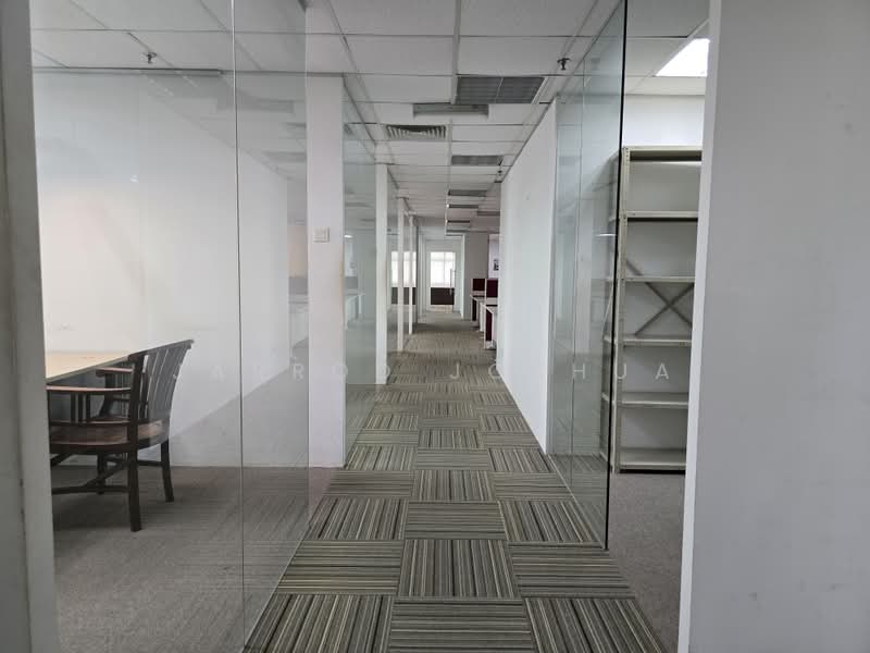 Office for Rent in Mont Kiara (Kuala Lumpur) - Jarrod Joshua - Corridor - PropertyGuru.com.my