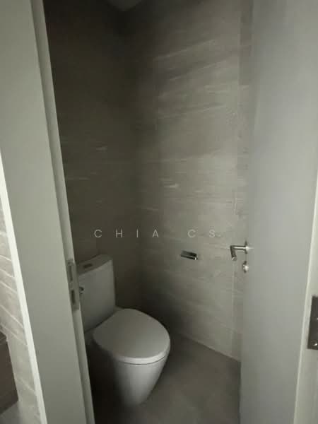Service Residence for Sale at Edelweiss @ Tropicana Gardens - Chia Cs - Bathroom - PropertyGuru.com.my