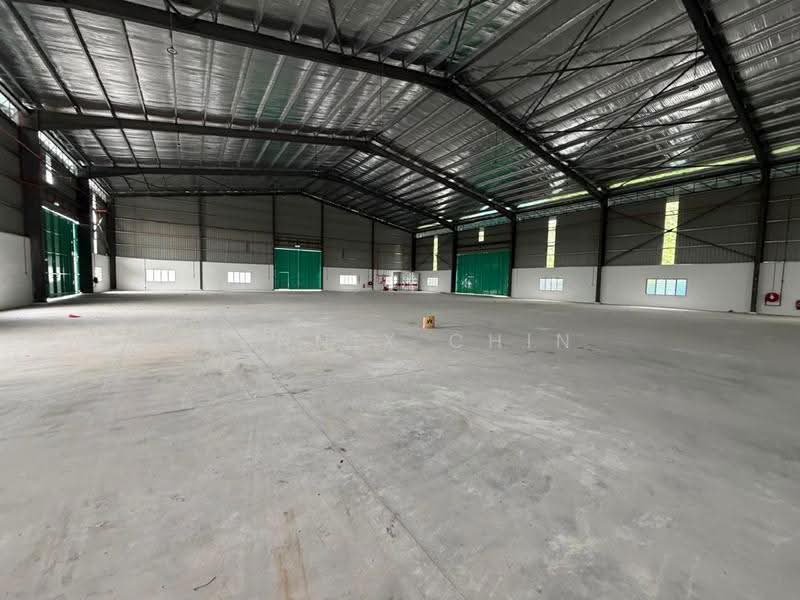 Gudang untuk Disewa di Bandar Utama Batang Kali (Batang Kali) - Dennix Chin - Interior - PropertyGuru.com.my