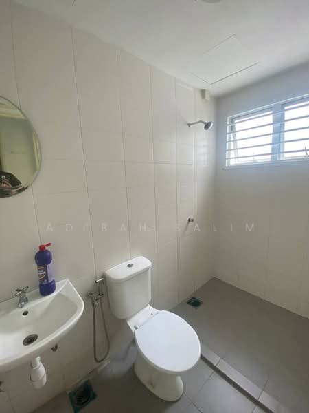 Servis Apartment untuk Dijual di Suri Puteri - Adibah Salim - Bathroom - PropertyGuru.com.my