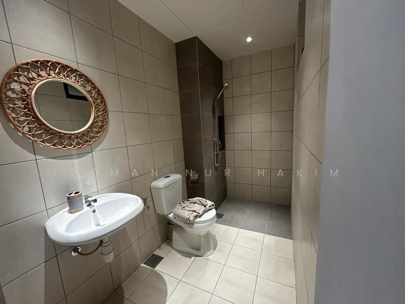 Servis Apartment untuk Dijual di Bayu @ Mori Park - LUQMAN NUR HAKIM - Bathroom - PropertyGuru.com.my