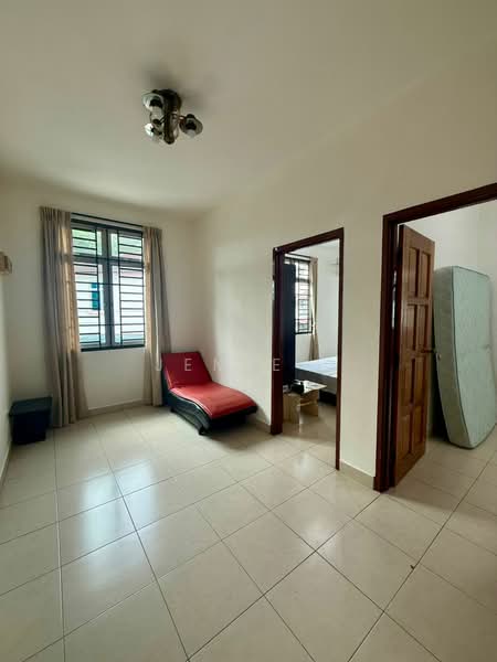 2-storey Terraced House for Rent in Taman Nusa Bestari (Iskandar Puteri (Nusajaya)) - Jemie . - Living Room - PropertyGuru.com.my