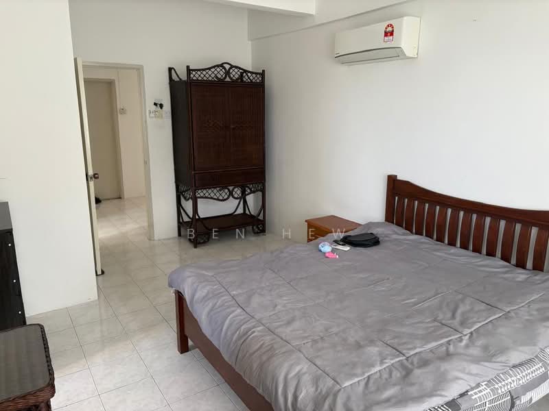 Pangsapuri untuk Disewa di Parkview Towers - Ben Hew - Bedroom - PropertyGuru.com.my