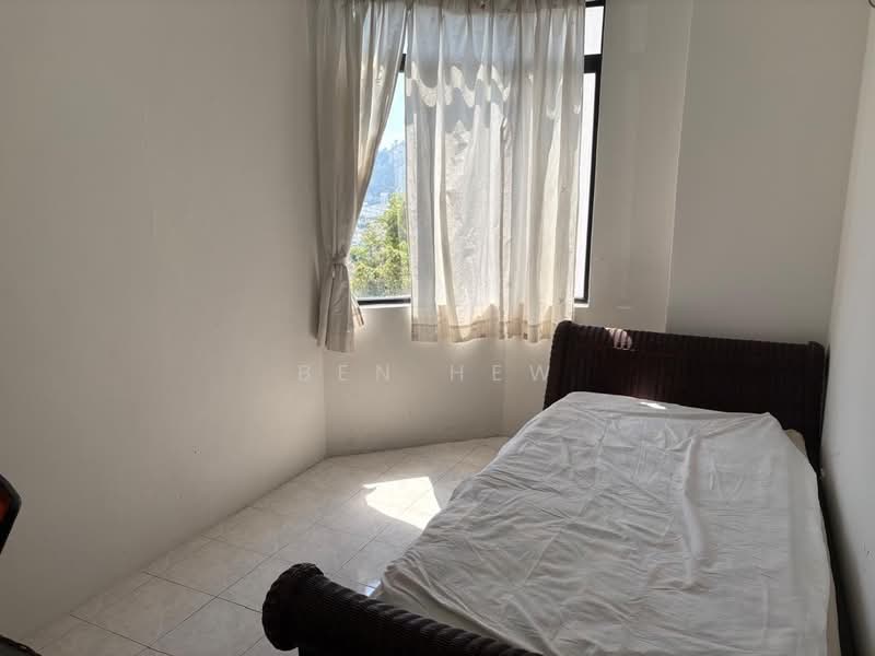 Pangsapuri untuk Disewa di Parkview Towers - Ben Hew - Bedroom - PropertyGuru.com.my