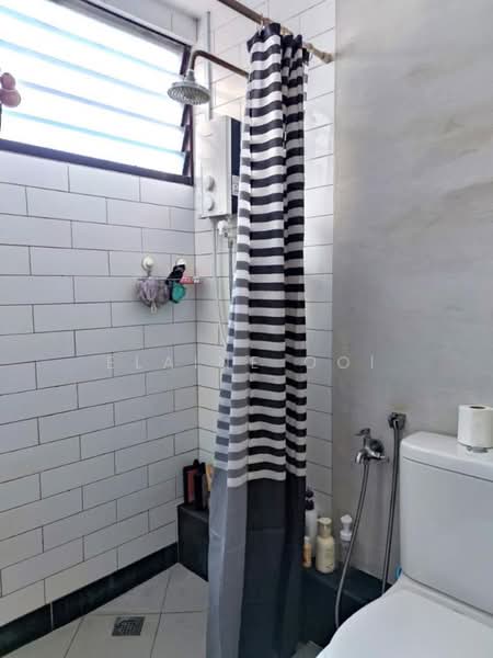 Condominium for Sale at Twin Towers - Elaine Ooi - Bathroom - PropertyGuru.com.my