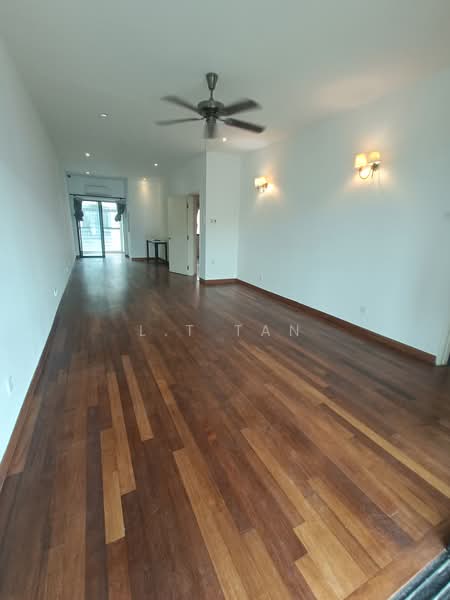 3-storey Terraced House for Sale in Sungai Besi (Kuala Lumpur) - L.T Tan - Living Room - PropertyGuru.com.my