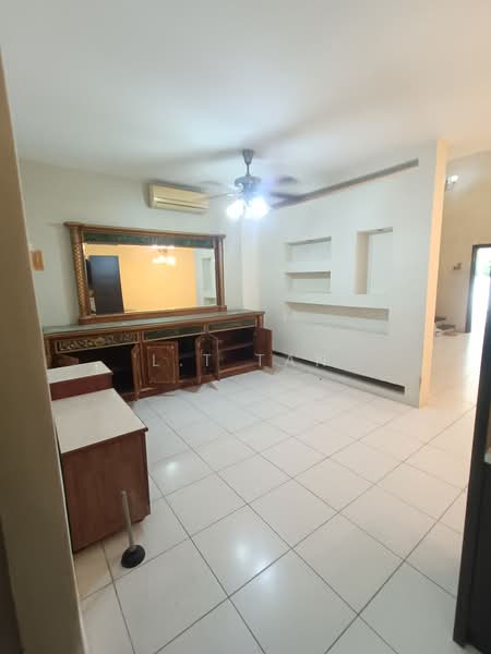 3-storey Terraced House for Sale in Lake Fields (Sungai Besi) - L.T Tan - Interior - PropertyGuru.com.my