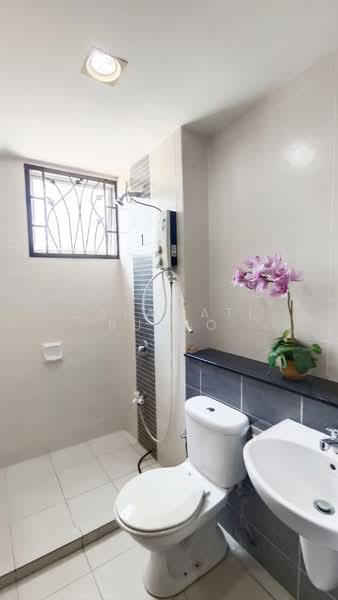 2-storey Terraced House for Rent in Klang (Selangor) - Salawati Busro - Bathroom - PropertyGuru.com.my