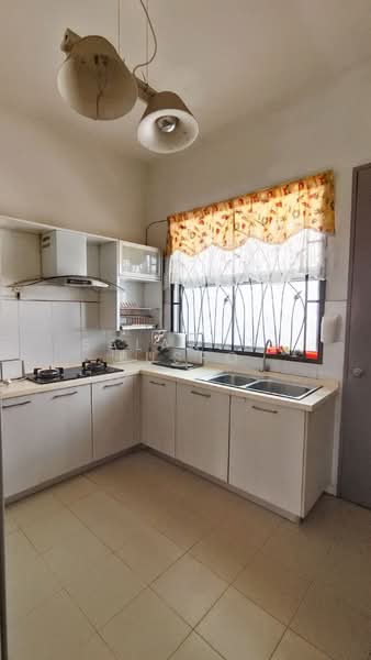 2-storey Terraced House for Rent in Klang (Selangor) - Salawati Busro - Kitchen - PropertyGuru.com.my