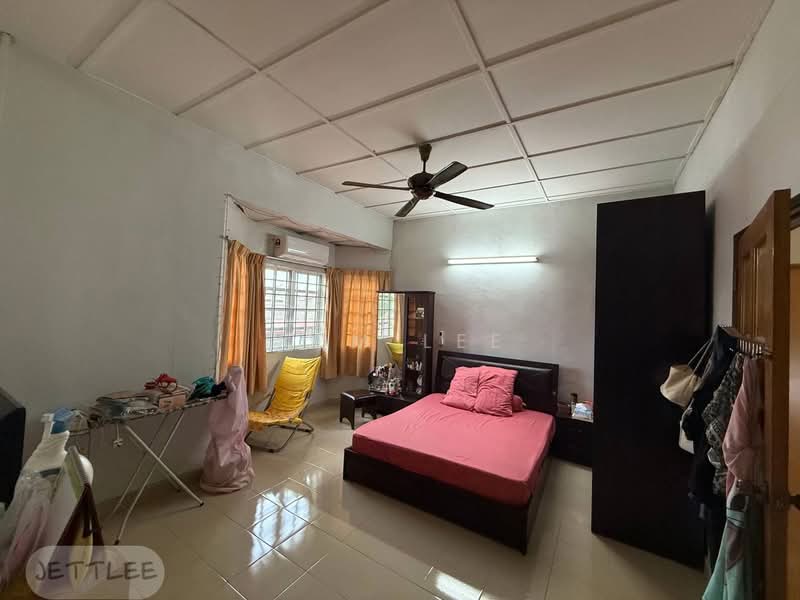 2-storey Terraced House for Sale in Taman Emas (Klang) - Tom Lee - PropertyGuru.com.my