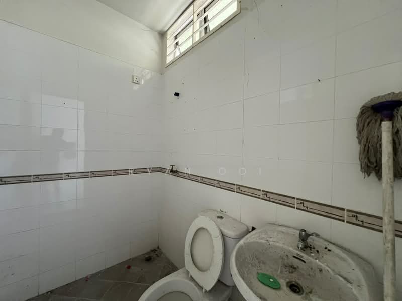 2-storey Terraced House for Sale in Alor Setar (Kedah) - Ryan Ooi - Bathroom - PropertyGuru.com.my