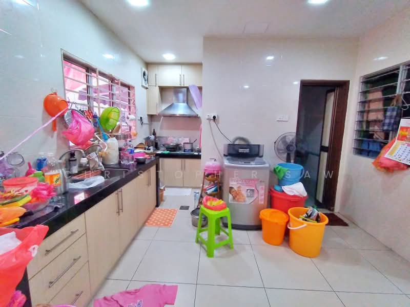 Rumah Teres 2.5 Tingkat untuk Dijual di Serdang (Seri Kembangan) - Christopher Saw - PropertyGuru.com.my
