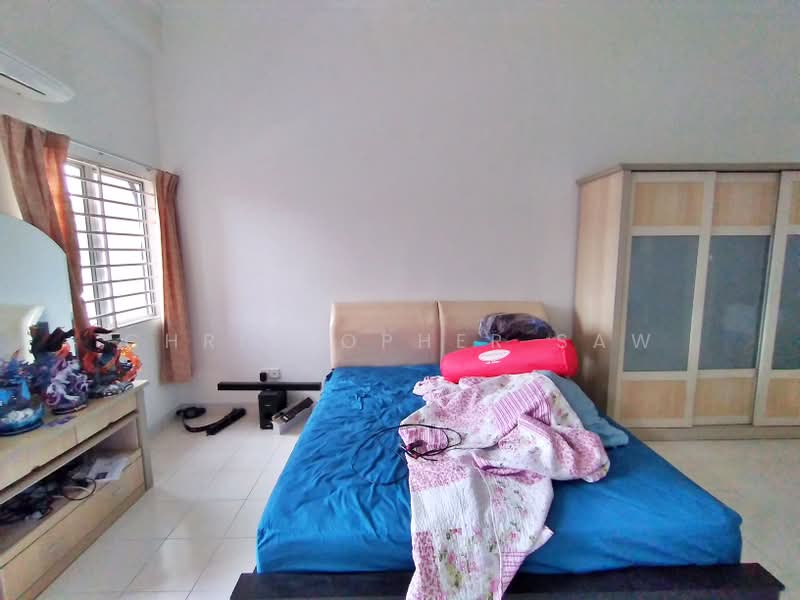 Rumah Teres 2.5 Tingkat untuk Dijual di Serdang (Seri Kembangan) - Christopher Saw - PropertyGuru.com.my