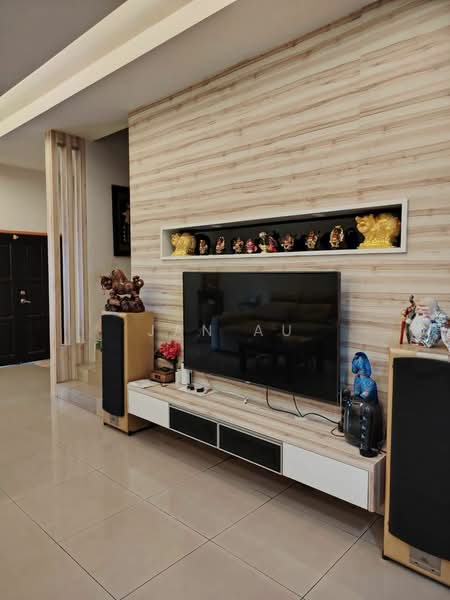 Rumah Teres 2 Tingkat untuk Dijual di Taman Ehsan Jaya (Ulu Tiram) - JAN AU - Living Room - PropertyGuru.com.my